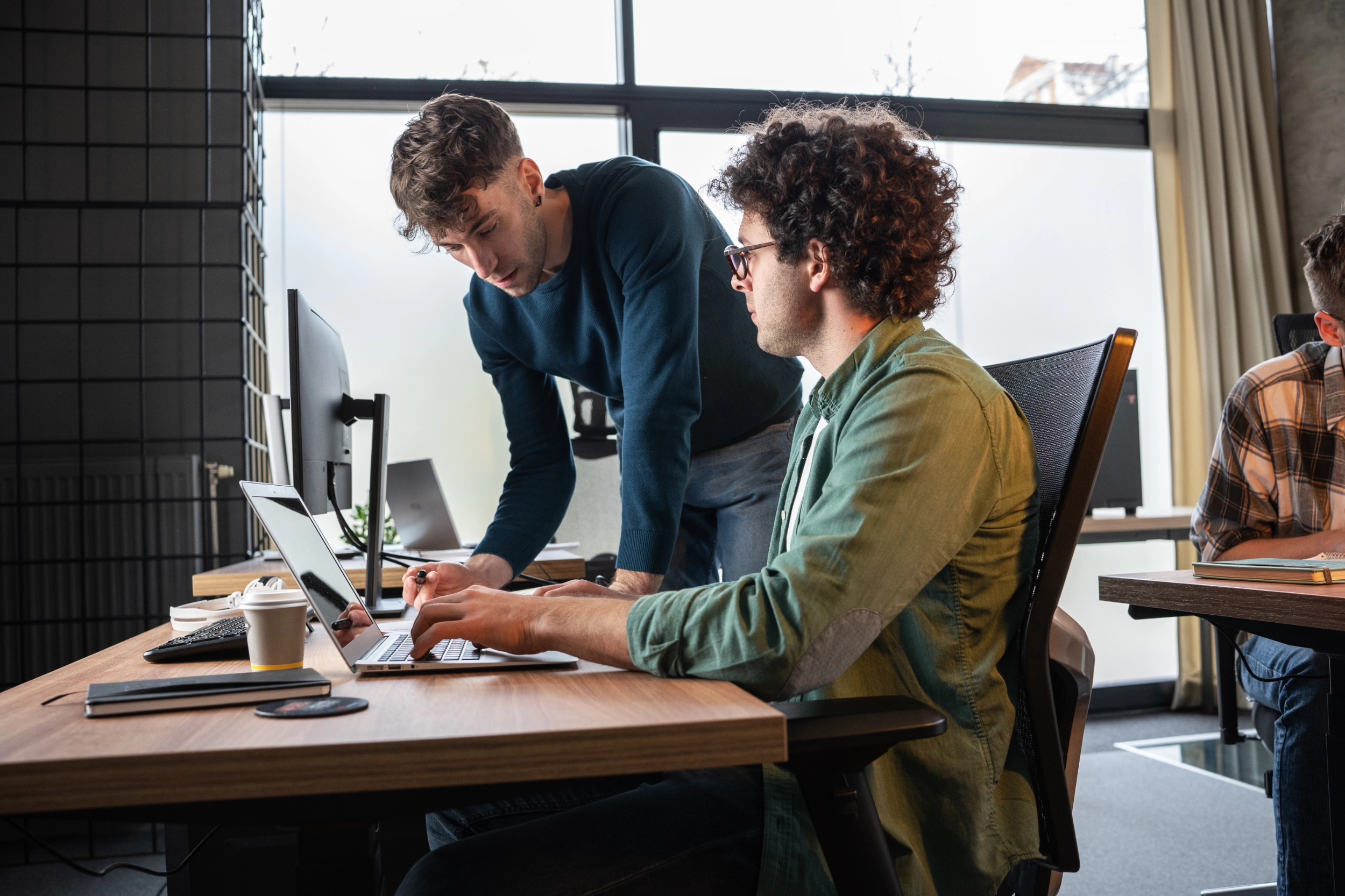 Consultoria, suporte e desenvolvimento à medida.